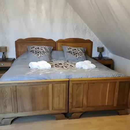 De L'oie Blanche Apartman